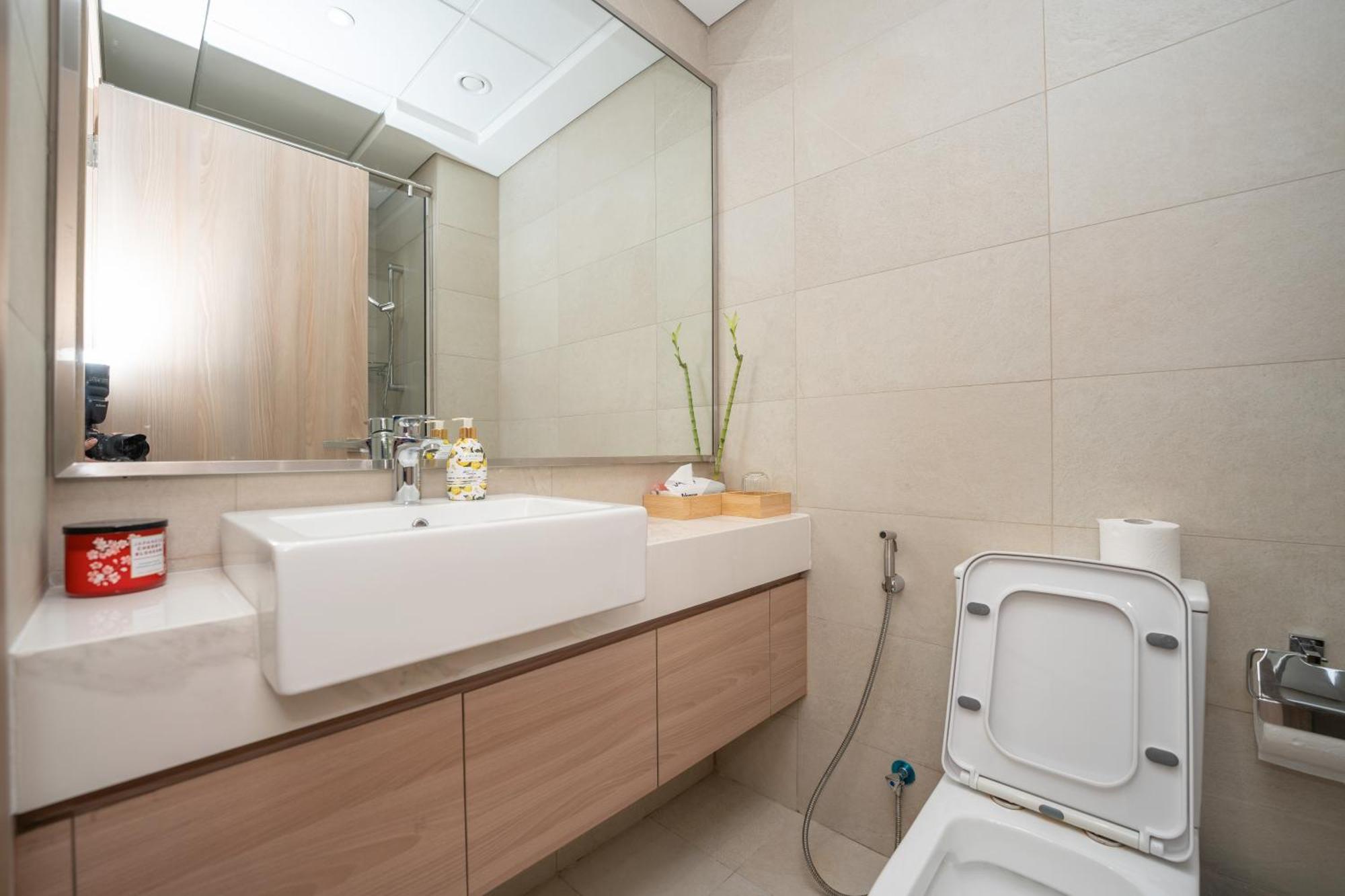 Azizi Riviera, Apartment