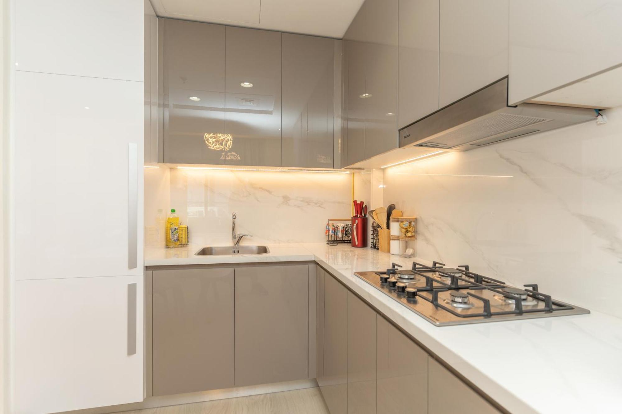 Azizi Riviera, Apartment