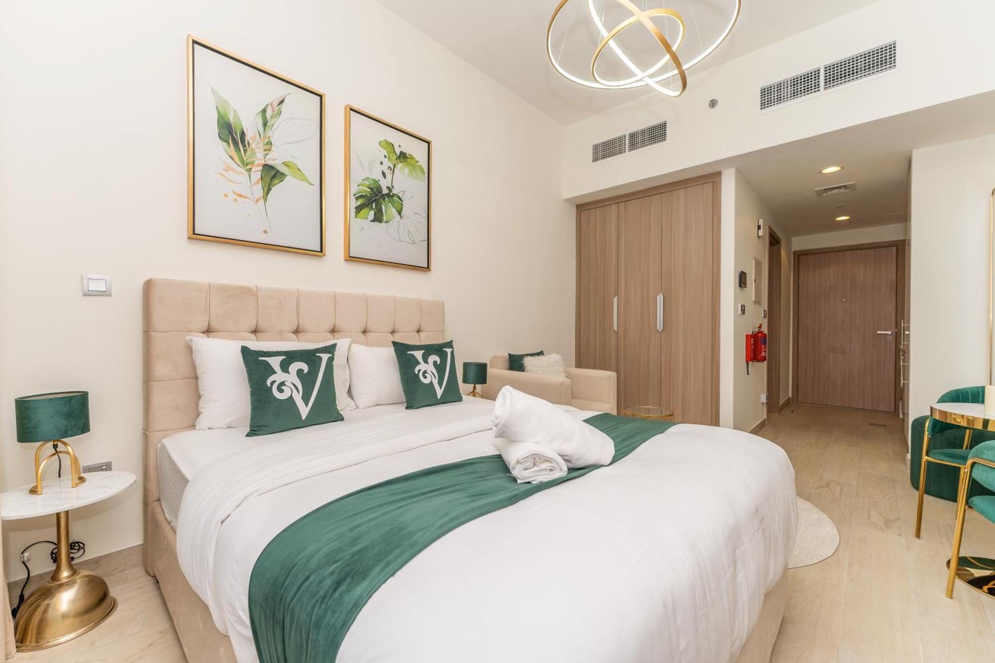 Apartment Azizi Riviera,